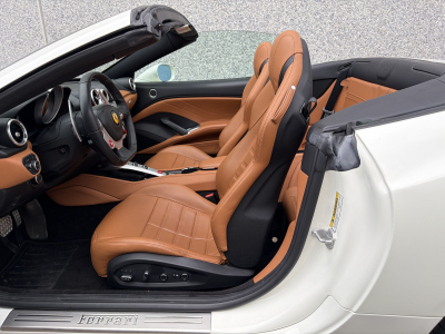 Ferrari California California T / 3.9 V8 / 4-Sitzer /