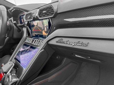 Lamborghini Urus 4.0 V8 Auto./PANO/22/360°/HUD/CARBON/VOLL