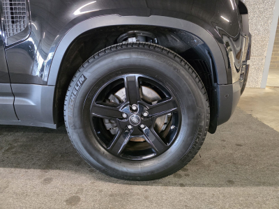 Land-Rover Defender 110 D200 S 7 SITZE CUIR NAVI