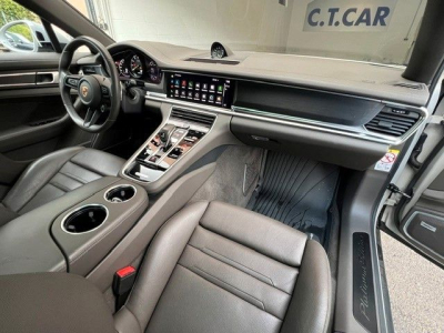 Porsche Panamera 4 E-Hybrid Platinum Edition