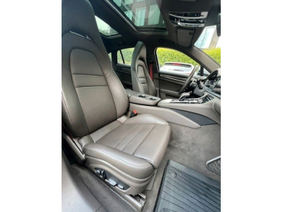 Porsche Panamera 4 E-Hybrid Platinum Edition