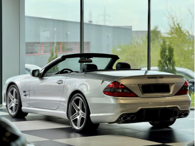 Mercedes-Benz SL 63 AMG ROADSTER V8 CARBON AIRSCARF CUIR NAVI