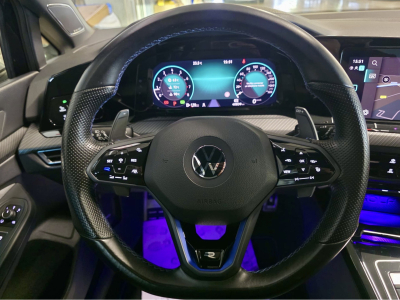 Volkswagen Golf R 2.0 TSI 320 4MOTION HARMAN KARDON IQ-LIGHT NAVI