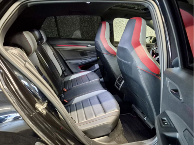 Volkswagen Golf GTI 2.0 TSI 300 CLUBSPORT BLACK STYLE HEAD UP HARMAN KARDON PANO CUIR NAVI