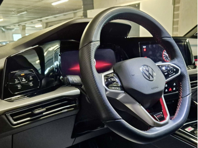 Volkswagen Golf GTI 2.0 TSI 300 CLUBSPORT BLACK STYLE HEAD UP HARMAN KARDON PANO CUIR NAVI