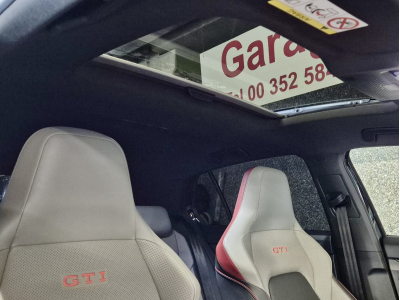 Volkswagen Golf GTI 2.0 TSI 300 CLUBSPORT BLACK STYLE HEAD UP HARMAN KARDON PANO CUIR NAVI