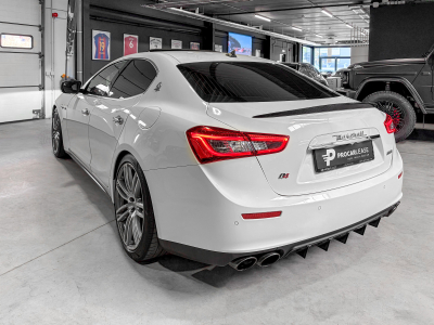 Maserati Ghibli 3.0 V6 S  Q4 Automatik/ Xénon/Camera/Carbonne/20/Leder/VOLL