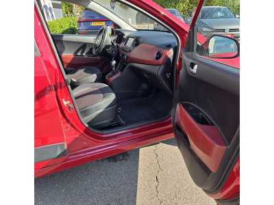 Hyundai i10 i10 AUTO. 1.0i Sky