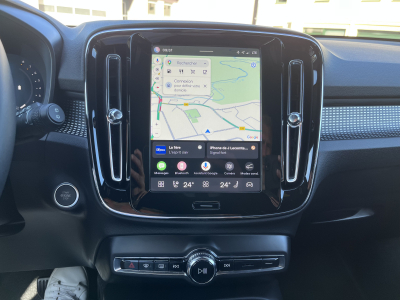Volvo XC40 B3 Plus Dark DCT