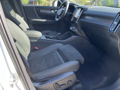 Volvo XC40 B3 Plus Dark DCT