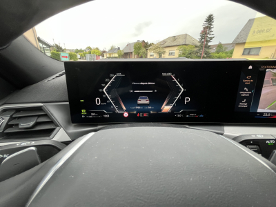 BMW 318 318d A G21 Touring - ACC - Keyless - Head up Display