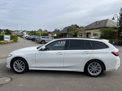 BMW 318 318d A G21 Touring - ACC - Keyless - Head up Display