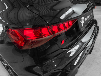 Audi RS3 2.5 TFSI SPORTBACK QUATTRO/ GARANTIE 5/Pano/19/360°/SONOS/SCHALE S