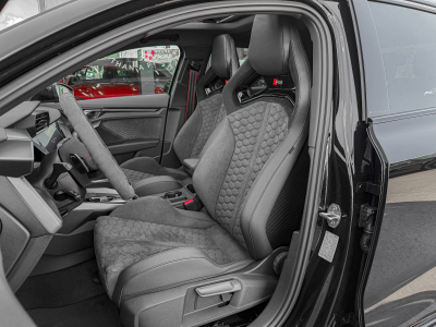 Audi RS3 2.5 TFSI SPORTBACK QUATTRO/ GARANTIE 5/Pano/19/360°/SONOS/SCHALE S