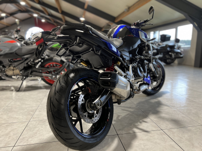 BMW F 900 R 