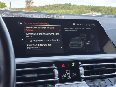 BMW 318 318iA PACK M CARPLAY GPS CAMERA ECLAIRAGE AMBIANCE