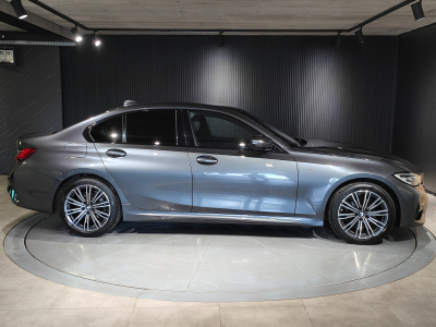 BMW 318 318iA PACK M CARPLAY GPS CAMERA ECLAIRAGE AMBIANCE