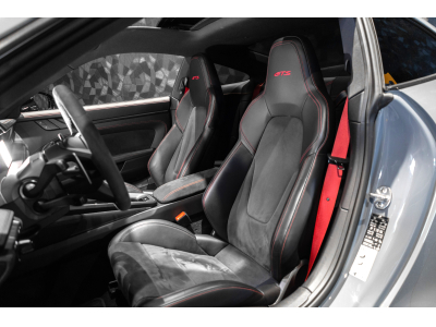 Porsche 992 .1 Carrera 4 GTS - ARTIC GREY
