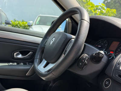 Renault Laguna III Grandtour GT