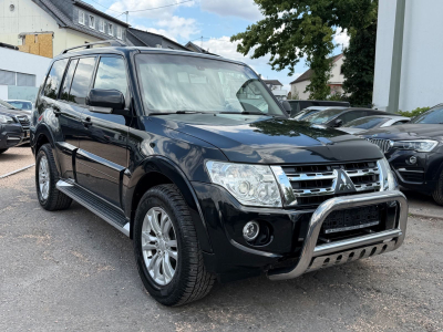 Mitsubishi Pajero Sport Pajero 3.2 DI-D Instyle/7xSitzer/Leder/Pano/