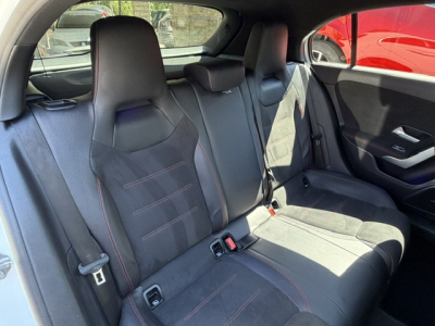 Mercedes-Benz A 180 d 7G-DCT AMG Line Sport