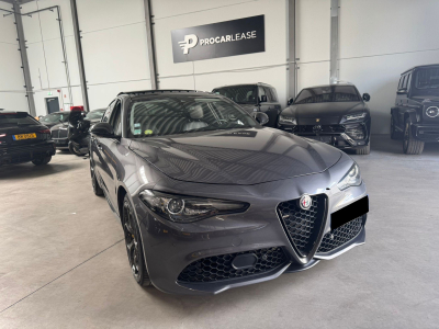 Alfa Romeo Giulia Giulia Veloce Q4 /211 CV /19/PANO/CAMERA/CUIR/VOLL