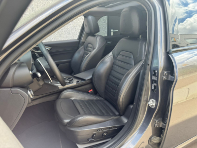 Alfa Romeo Giulia Giulia Veloce Q4 /211 CV /19/PANO/CAMERA/CUIR/VOLL