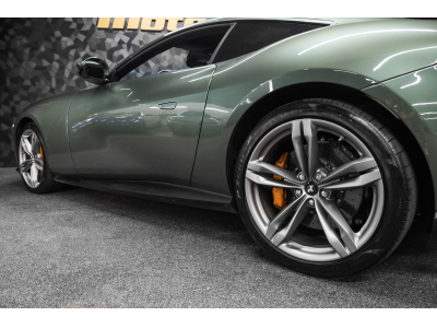 Ferrari Amalfi V8 - VERDE TOSCANA (CLASSIC COLORS)