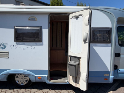 BUERSTNER  DELFIN T 695 3.0