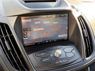Ford Kuga Individual 4X4/132 KW/1.HAND/KAMERA/