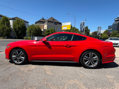 Ford Mustang 2.3 Fastback 1.Hand/