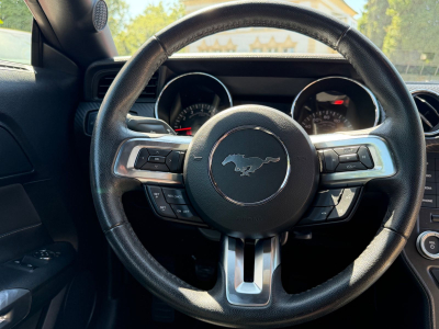 Ford Mustang 2.3 Fastback 1.Hand/