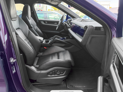 Porsche Cayenne Cayenne Coupe / PANORAMA / ACC / 360° / CHRONO/HUD/VOLL