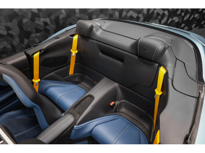 Ferrari Roma Spider - CELESTE TREVI SPECIAL COLOURS