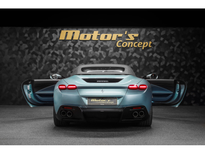 Ferrari Roma Spider - CELESTE TREVI SPECIAL COLOURS