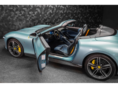 Ferrari Roma Spider - CELESTE TREVI SPECIAL COLOURS