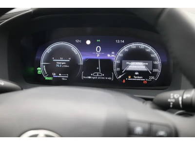 Toyota C-HR 2.0  VVT-I 223 PHEV Team
