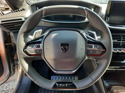 Peugeot 208 1.2 PureTech Hýbrid 110 E-DSC6 GT
