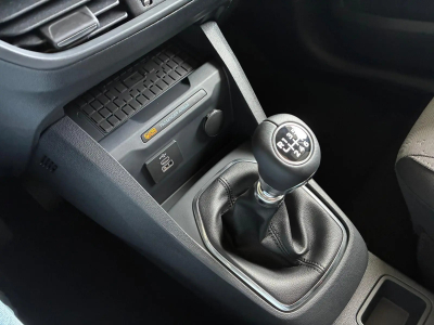 Ford Tourneo Courier 1.0i Ecoboost 126 Titanium