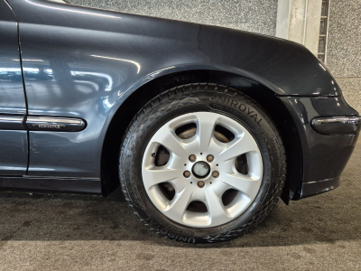 Mercedes-Benz C 240 V6 AUTO CUIR 1 HAND new Model