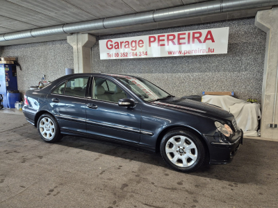 Mercedes-Benz C 240 V6 AUTO CUIR 1 HAND new Model