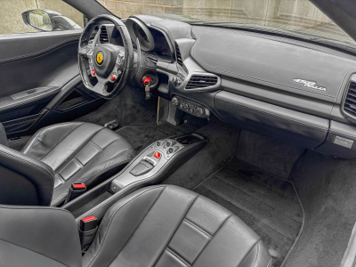 Ferrari 458 Ferrari 458 Italia 4.5 V8 570ch/Leder/20/Xénon/
