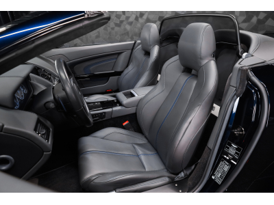Aston Martin V12 Vantage S ROADSTER - Ultramarine Black