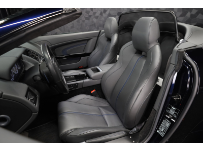 Aston Martin V12 Vantage S ROADSTER - Ultramarine Black