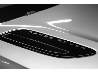 Land-Rover Range Rover VELAR D300 MHEV R-DYNAMIC