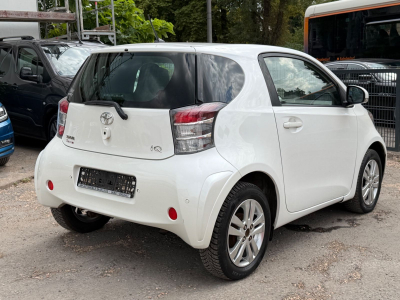 Toyota iQ iQ Basis