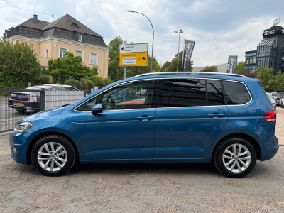 Volkswagen Touran Highline BMT/Start-Stopp/1.Hand/7xSitzer