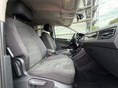 Volkswagen Touran Highline BMT/Start-Stopp/1.Hand/7xSitzer