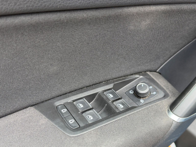 Volkswagen Touran Highline BMT/Start-Stopp/1.Hand/7xSitzer