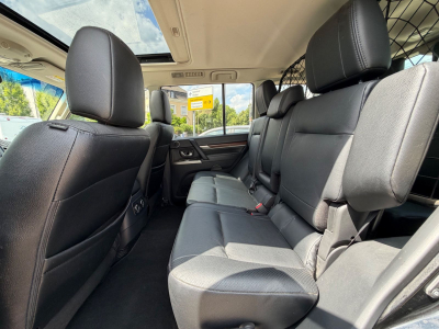 Mitsubishi Pajero Sport Pajero 3.2 DI-D Instyle/7xSitzer/Leder/Pano/